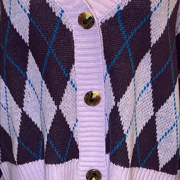 Elegant Purple and Blue Argyle Cardigan - Picture 5 of 7